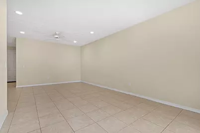 6272 S Military Trail #203, Lake Worth, FL 33463 - Photo 5