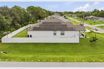 179 SW De Gouvea Terrace, Port Saint Lucie, FL 34984 - Photo 5