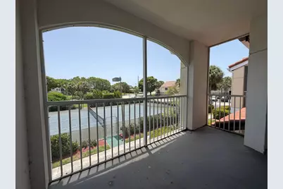 815 W Boynton Beach Boulevard #12-203, Boynton Beach, FL 33426 - Photo 13