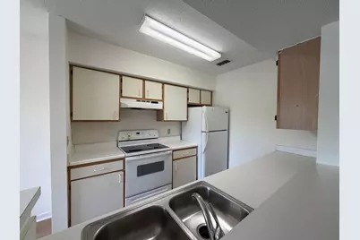 815 W Boynton Beach Boulevard #12-203, Boynton Beach, FL 33426 - Photo 5