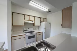 815 W Boynton Beach Blvd, Boynton Beach, FL 33426 - Photo 5