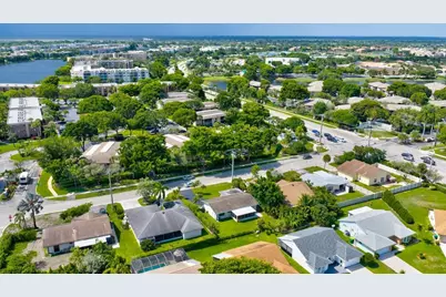 10100 NW 71st Place, Tamarac, FL 33321 - Photo 33