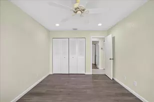 10100 NW 71st Pl, Tamarac, FL 33321 - Photo 19