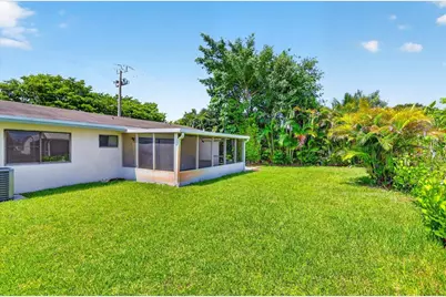 10100 NW 71st Place, Tamarac, FL 33321 - Photo 27