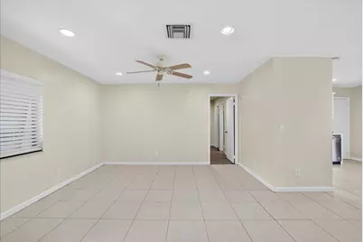 10100 NW 71st Place, Tamarac, FL 33321 - Photo 7