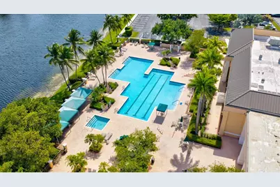 10100 NW 71st Place, Tamarac, FL 33321 - Photo 35