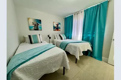 330 SW 35th Avenue, Deerfield Beach, FL 33442 - Photo 15