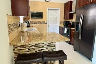 330 SW 35th Ave, Deerfield Beach, FL 33442 - Photo 9