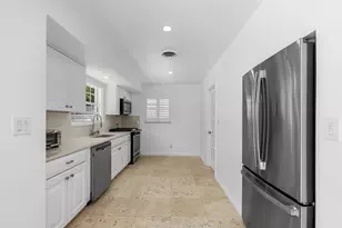 233 Maryland Dr, Lake Worth Beach, FL 33460 - Photo 11