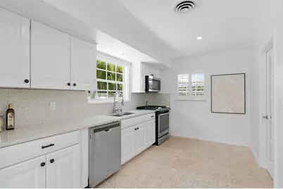 233 Maryland Drive, Lake Worth Beach, FL 33460 - Photo 9