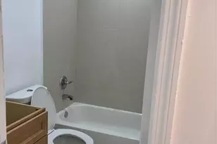 5635 Grant St, Hollywood, FL 33021 - Photo 7
