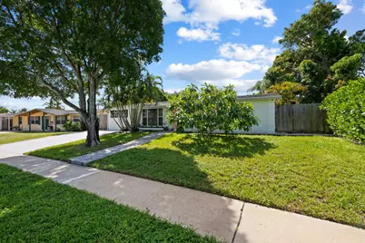 12104 Hillman Drive, Palm Beach Gardens, FL 33410 - Photo 5