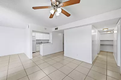 505 S Pine Island Road #B310, Plantation, FL 33324 - Photo 11
