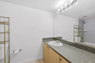 505 S Pine Island Rd, Plantation, FL 33324 - Photo 27