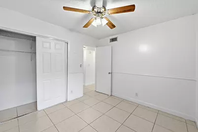 505 S Pine Island Road #B310, Plantation, FL 33324 - Photo 25