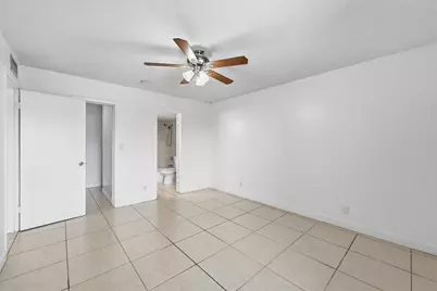 505 S Pine Island Road #B310, Plantation, FL 33324 - Photo 21