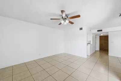505 S Pine Island Road #B310, Plantation, FL 33324 - Photo 11