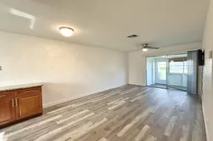 2844 Crosley Dr E, West Palm Beach, FL 33415 - Photo 7