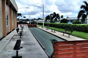 2844 Crosley Dr E, West Palm Beach, FL 33415 - Photo 37
