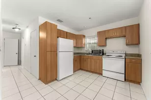 923 W Las Olas Blvd, Fort Lauderdale, FL 33312 - Photo 11