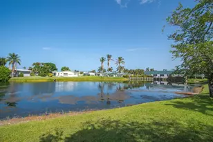 42 Village Ln, Jensen Beach, FL 34957 - Photo 5
