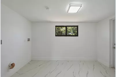 2405 NW 159th Road, Miami Gardens, FL 33054 - Photo 11