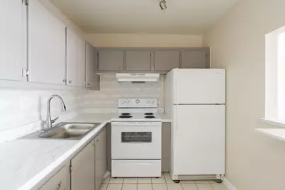 77 Kingswood, West Palm Beach, FL 33417 - Photo 5