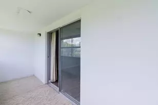77 Kingswood, West Palm Beach, FL 33417 - Photo 13