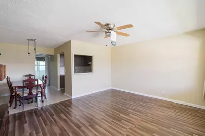 77 Kingswood, West Palm Beach, FL 33417 - Photo 1