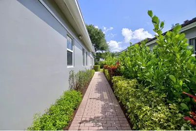 4007 NW 58th Place, Boca Raton, FL 33496 - Photo 5