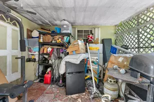 2106 Ware Dr, West Palm Beach, FL 33409 - Photo 23