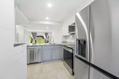 642 NE 195th Street, Miami, FL 33179 - Photo 5