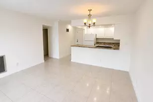 5951 NE 14th Ln, Fort Lauderdale, FL 33334 - Photo 9