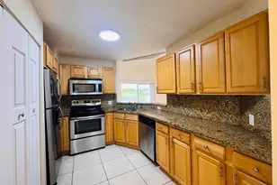 3409 NW 44th St, Oakland Park, FL 33309 - Photo 9