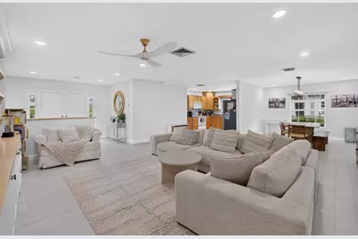 15 Holly Villas, Boynton Beach, FL 33436 - Photo 11