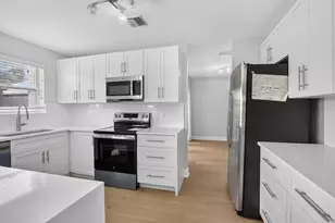 9444 NW 8th Cir, Plantation, FL 33324 - Photo 13
