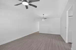 3221 Foxridge Ct, Palm Springs, FL 33461 - Photo 5