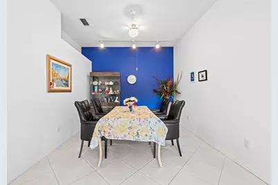 10156 Lombardy Drive, Tamarac, FL 33321 - Photo 9