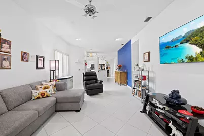 10156 Lombardy Drive, Tamarac, FL 33321 - Photo 5