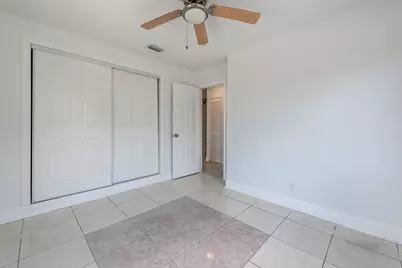 925 S Pine Street, Lake Worth, FL 33460 - Photo 9