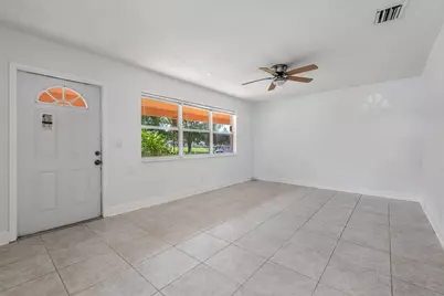 925 S Pine Street, Lake Worth, FL 33460 - Photo 5