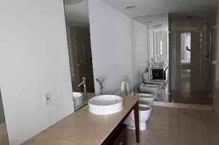 475 Brickell Ave, Miami, FL 33131 - Photo 11