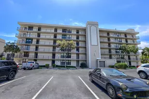 3 Royal Palm Way, Boca Raton, FL 33432 - Photo 1