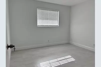 402 Lake Shore Drive #103, Lake Park, FL 33403 - Photo 3