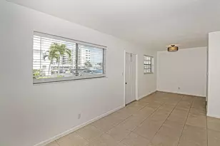 402 Lake Shore Dr, Lake Park, FL 33403 - Photo 11
