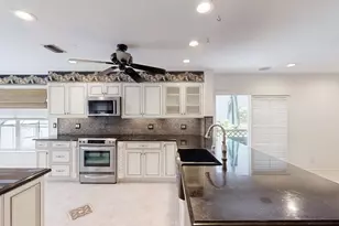 23330 La Vida Way, Boca Raton, FL 33433 - Photo 9