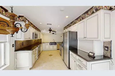 23330 La Vida Way, Boca Raton, FL 33433 - Photo 11