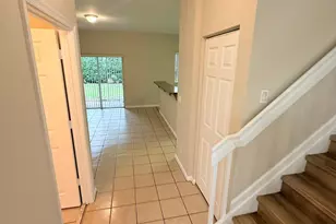 905 N Santa Catalina Cir, North Lauderdale, FL 33068 - Photo 5