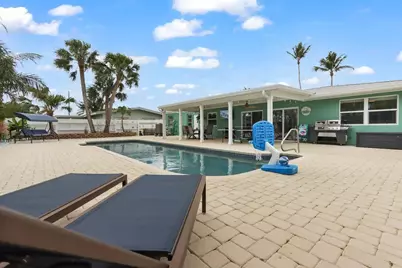 608 Malabar Avenue, Fort Pierce, FL 34949 - Photo 3
