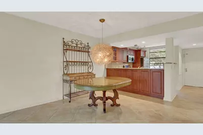3636 Whitehall Drive #105, West Palm Beach, FL 33401 - Photo 7
